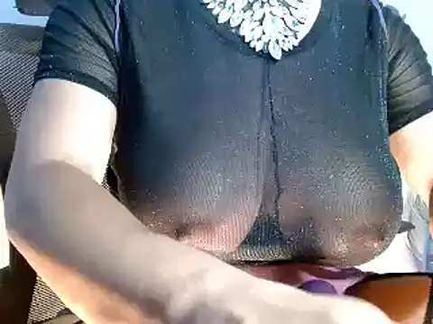 GorgeousHotCum webcam