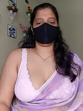 Rose-luckey webcam