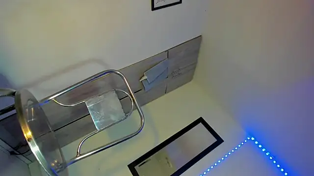 exotis_tiahara777 webcam