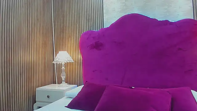 HollyOlson webcam