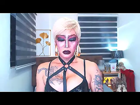 DominateMistressTania webcam