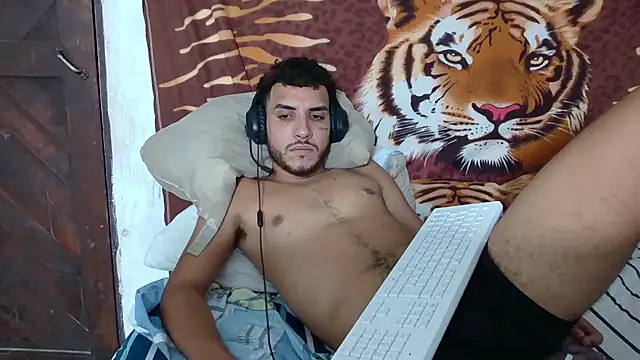 maicktentacionxxx webcam