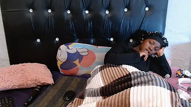 PunkinbuttXx05 webcam