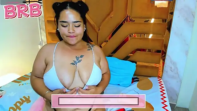 Violett_Cinnamon webcam