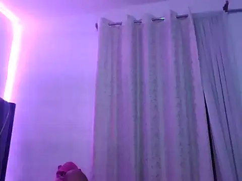 Queenb_2 webcam