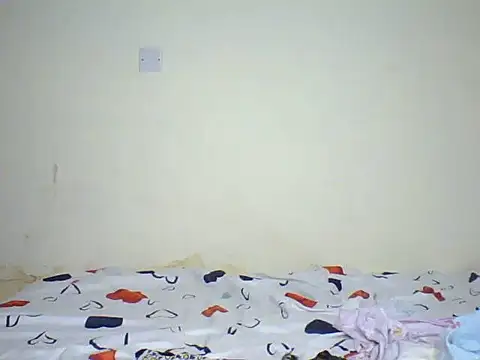 slimthicktrouble webcam