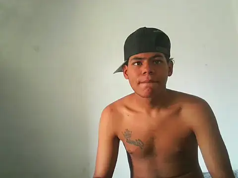 _Tommy_hot_20 webcam