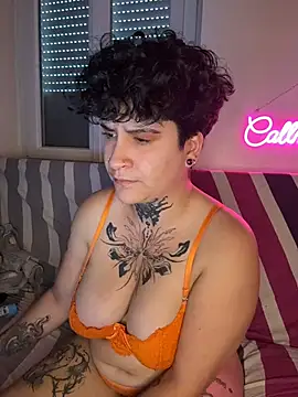 callmelouve webcam