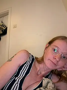 jannis1992 live cam on StripChat
