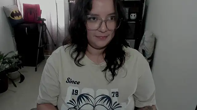 aika-dreams live cam on StripChat