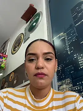 Sara-77 webcam