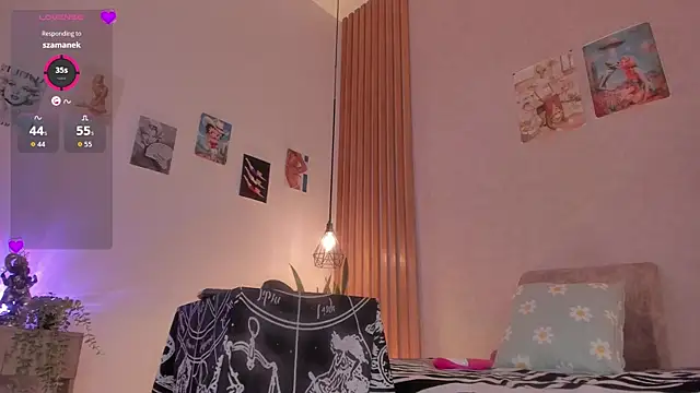 PawgGirl18 webcam