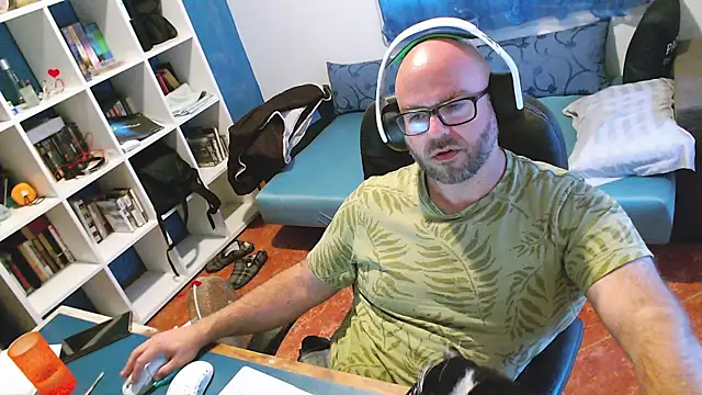 ravingr4d4 webcam