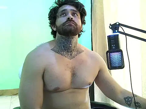 aronmiller404 webcam