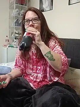 Hotmess_express420 webcam