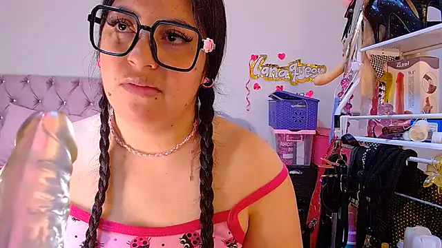 lanaqueen699 webcam
