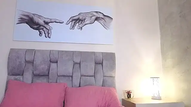 Emma_gatess webcam