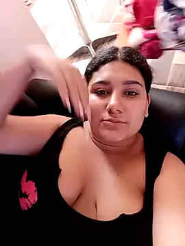 Sara_y_Amy webcam