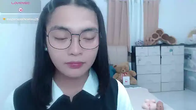 zhaviahale21 webcam