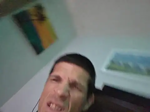 Rzemtsefg live cam on StripChat