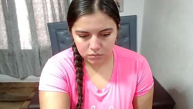 sarah_aguilar webcam