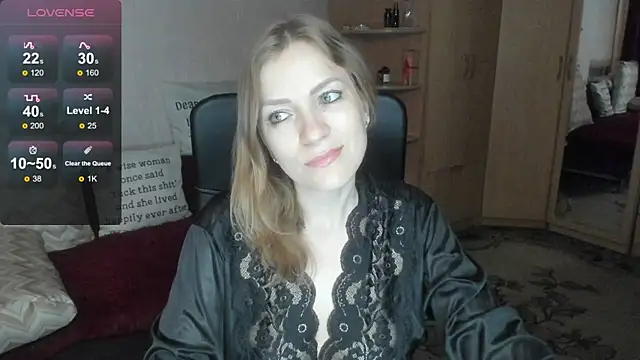 Tiffany_Bates webcam