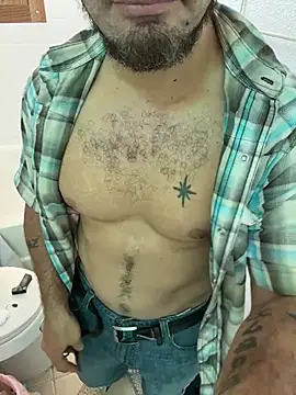 2addictivelyhorny webcam