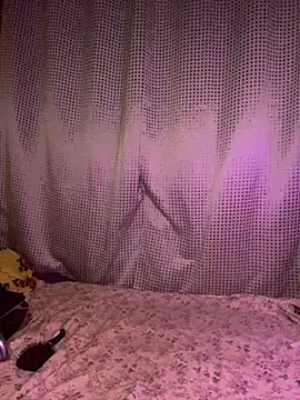 stripyapril webcam