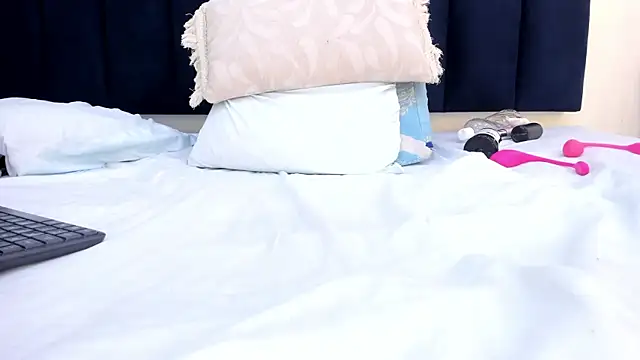 mayaevansmg webcam