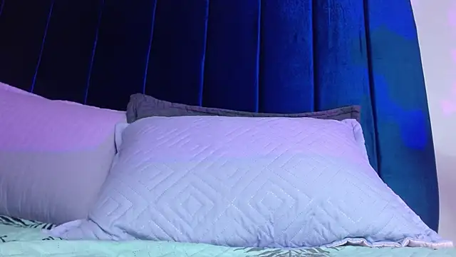 valeri_sotoo webcam