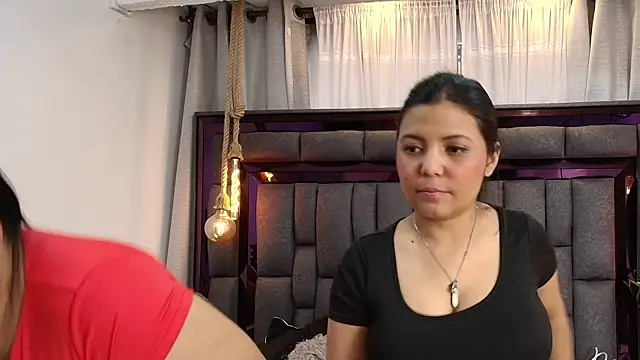 Karina_Mendoza webcam