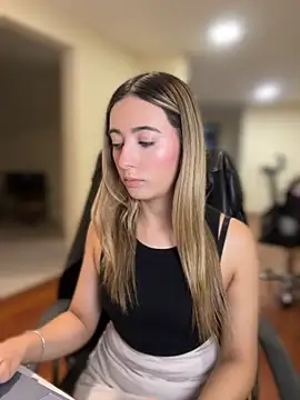 kloe__t18 webcam