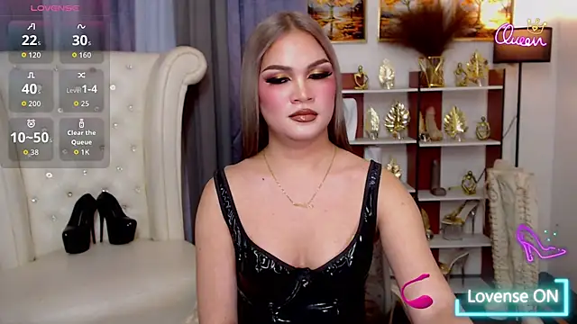 PrettyCockAthena live cam on StripChat