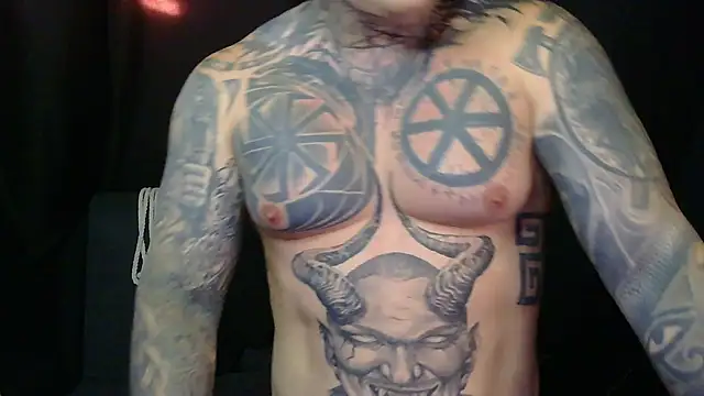devilWithTats webcam