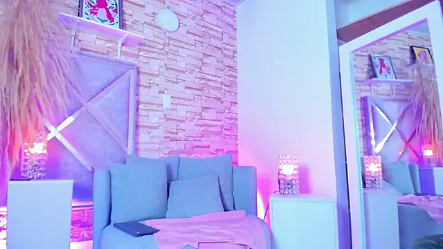lucy_davies webcam