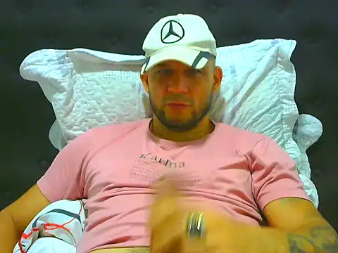 altenori live cam on StripChat