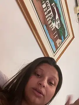 julia_moreira webcam