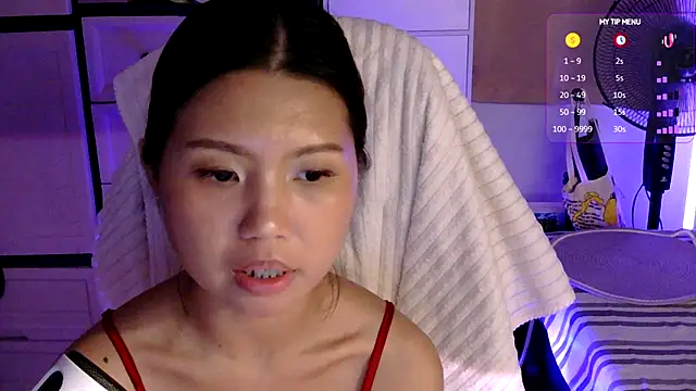 urgrl_portia webcam