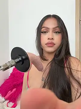 MilaHank webcam