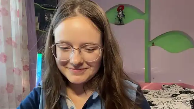 RoseLyyn webcam