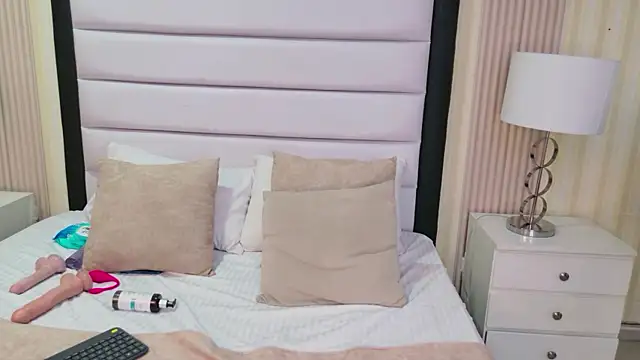 NaomiRossee webcam