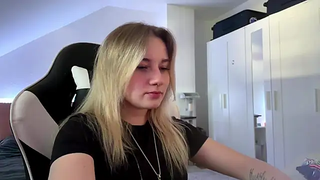 tutsiecutie webcam