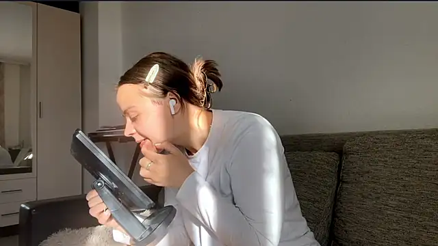 LorileeKaliszewski webcam