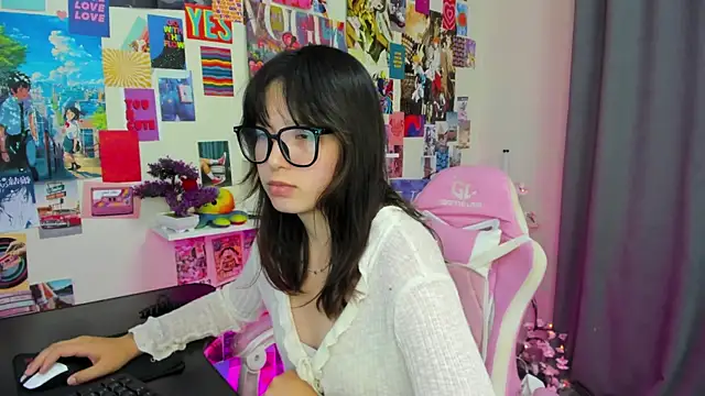 AlishaTempt webcam