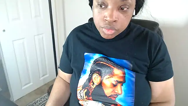 Sexymona1218 webcam