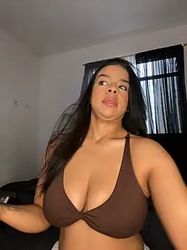 trianawhite webcam