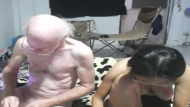 1cuteandsexy69 (Ask my age) - Both will Be Naked and Masturbating Love