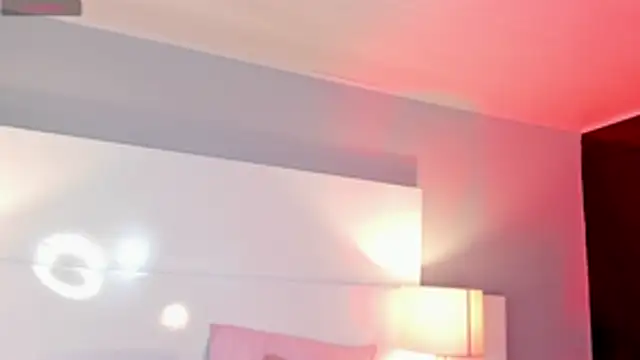 Emily_robertss1 webcam