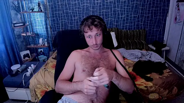 CuteBoy228 webcam