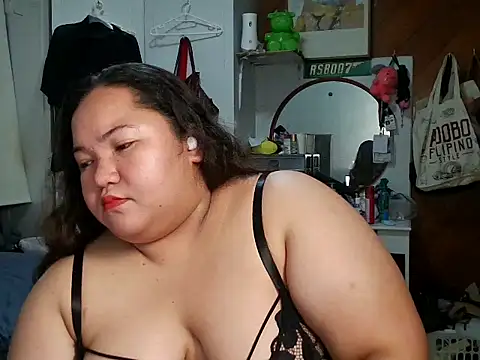 LianaCruzado webcam